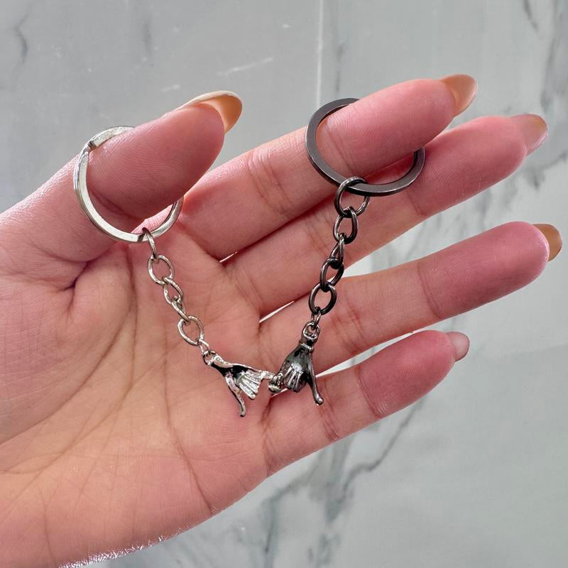 2Pcs Pinky Promise Gift Matching Couple Gifts Valentines Day Gifts for Him Her Boyfriend Girlfriend Best Friend Matching Keychains for Couples Wife Husband Birthday Gifts